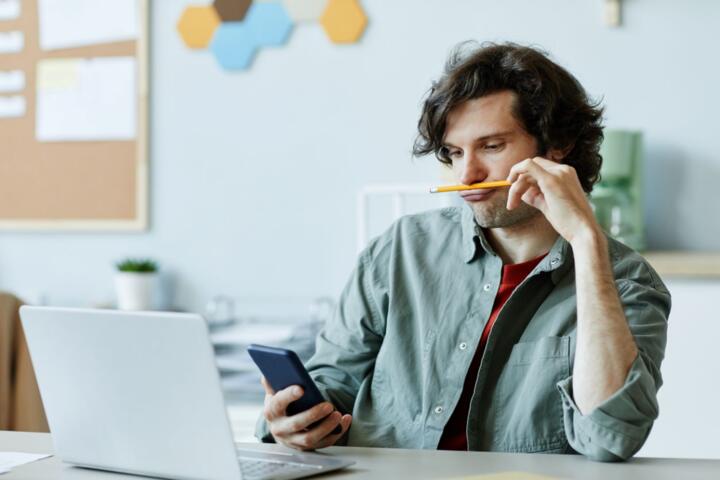 Overcoming Procrastination in Self-Paced Online Courses
