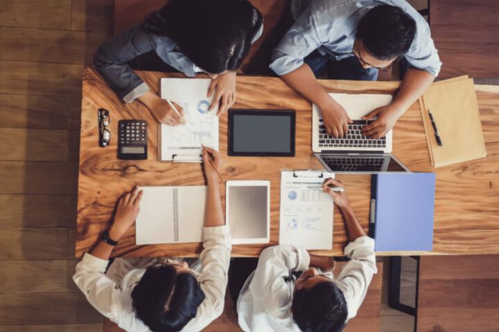 Managing AI Teams: Leadership Skills for a Hybrid Human-AI Workforce